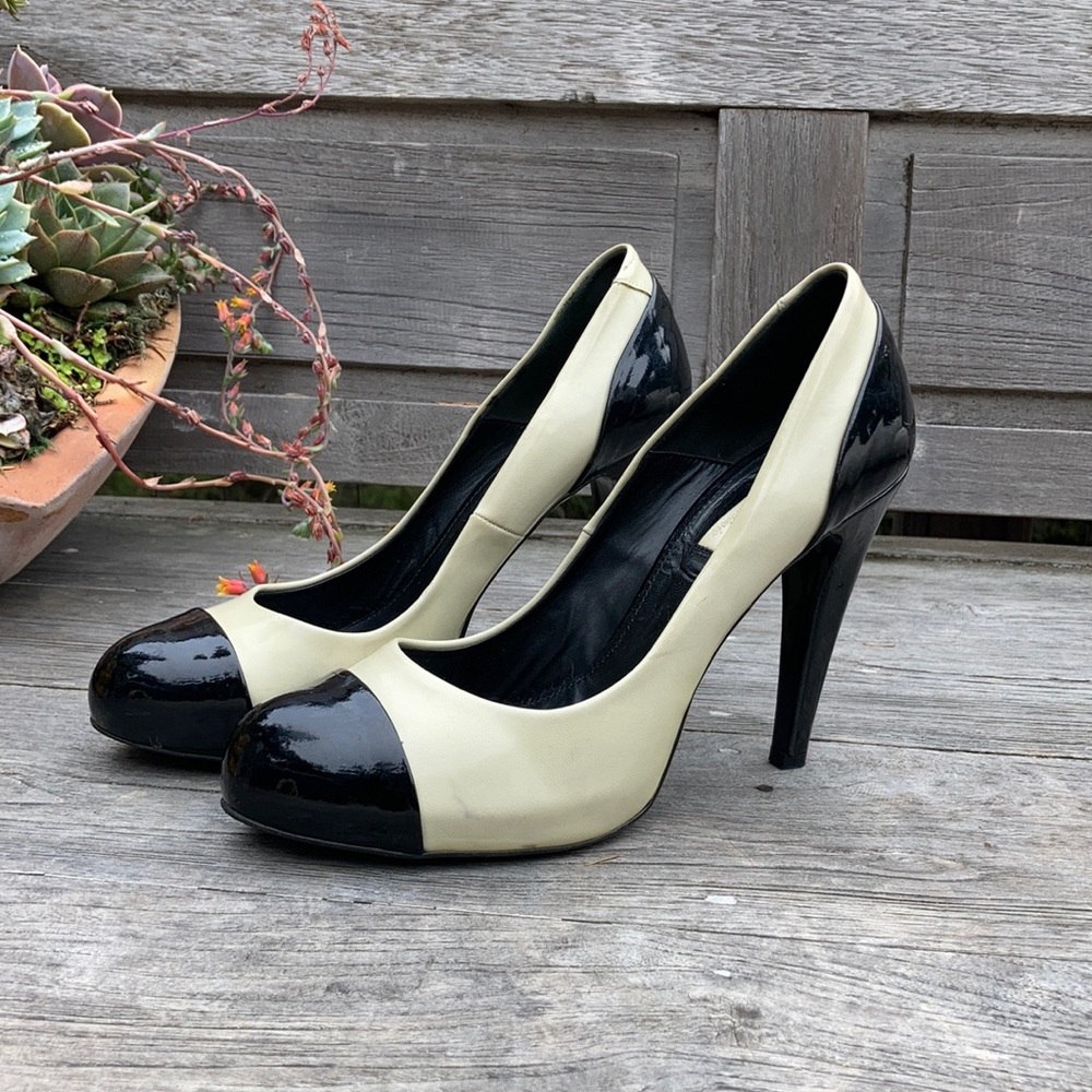 Zara basics two tone pinup pumps